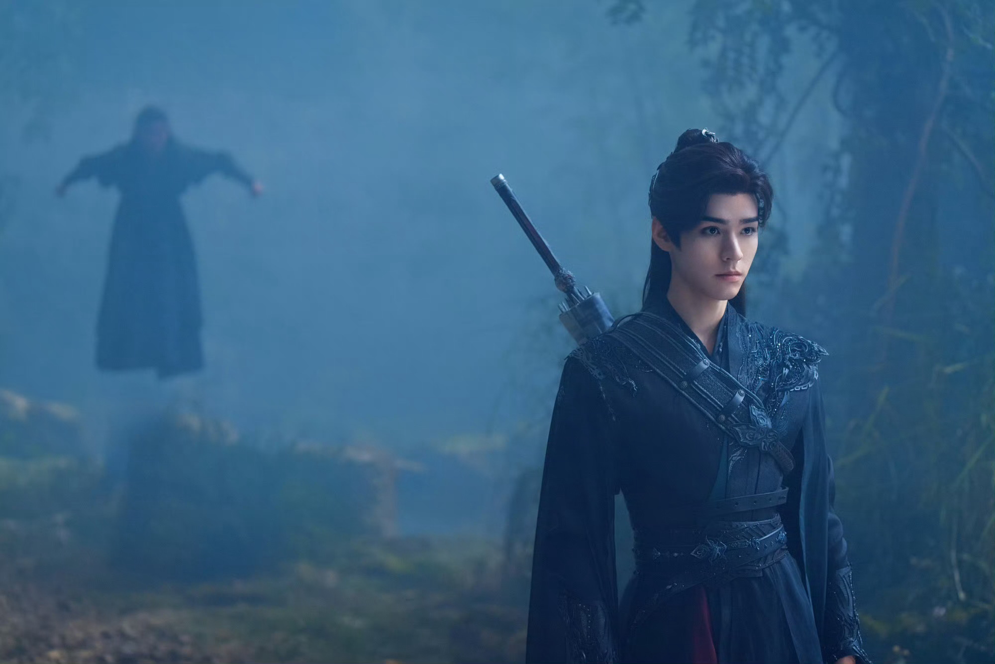 穿上工作服的苏暮雨，今晚继续看龚俊苏暮雨，哥好帅！！！ ​​​