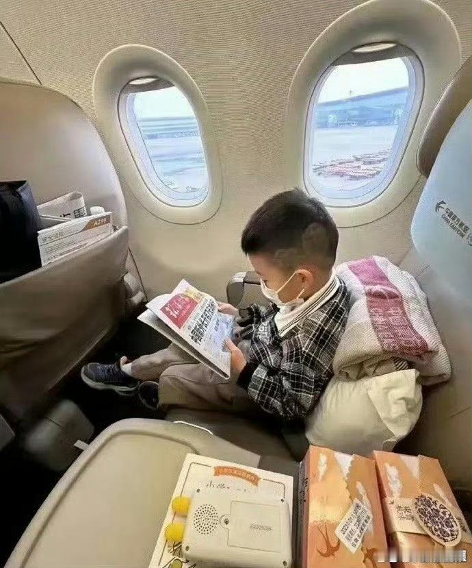 很多小孩从一出生就已经输了，这将是两种不一样的人生。 ​​​