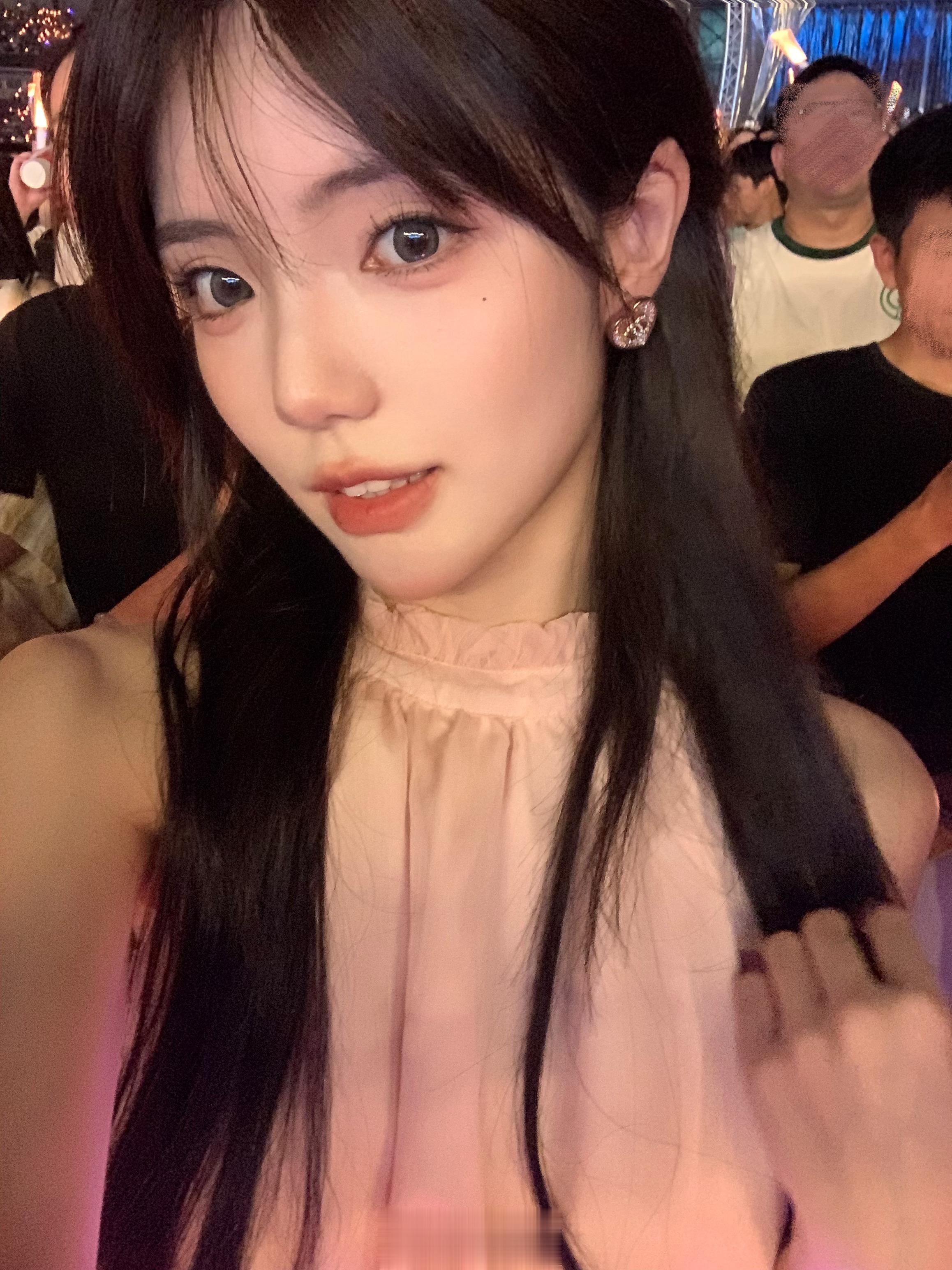 天空和我的中间 只剩倾盆的思念🎧 ​​​