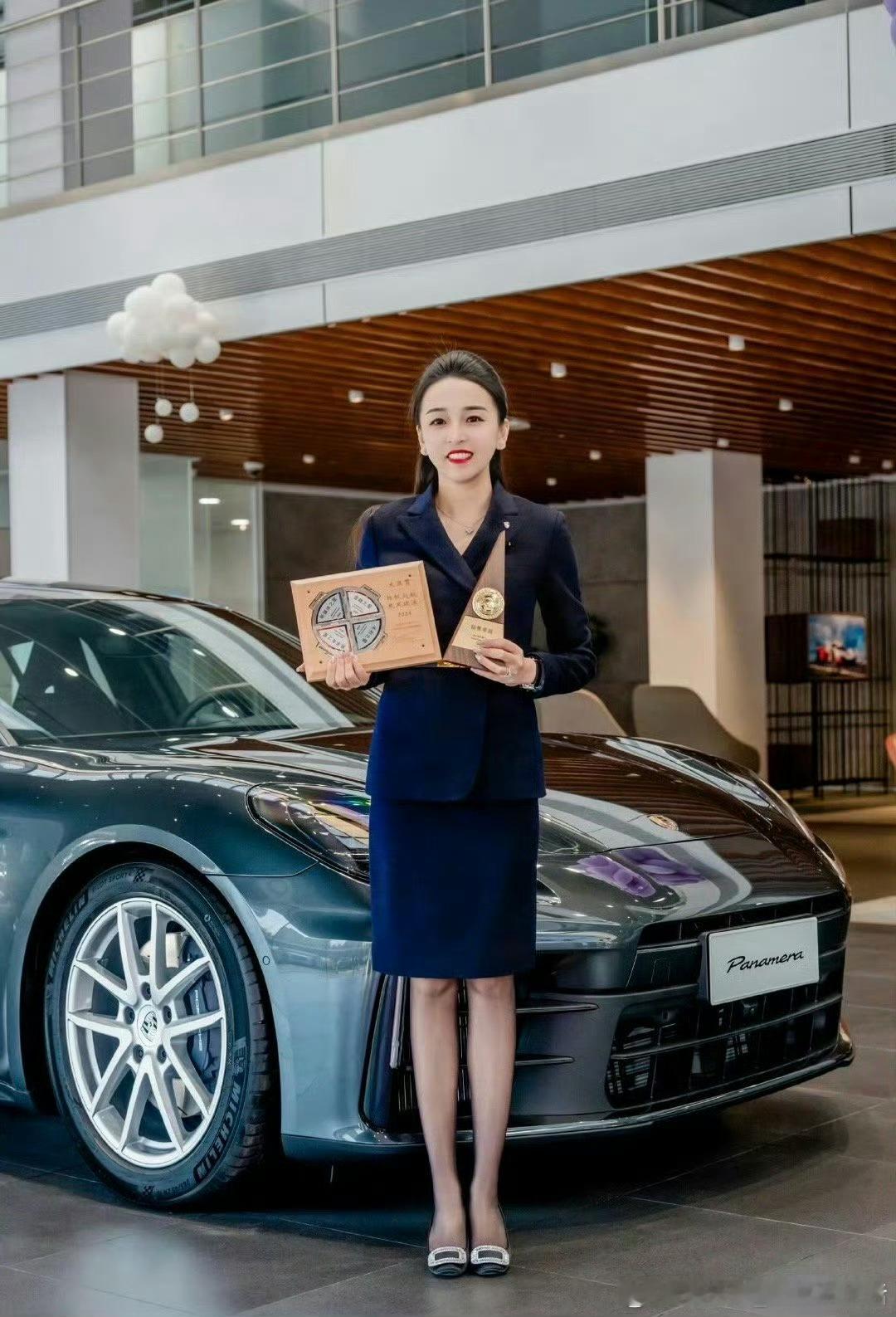 青岛保时捷女销售9月再夺销冠这个是真的很厉害[666]保时捷 ​​​