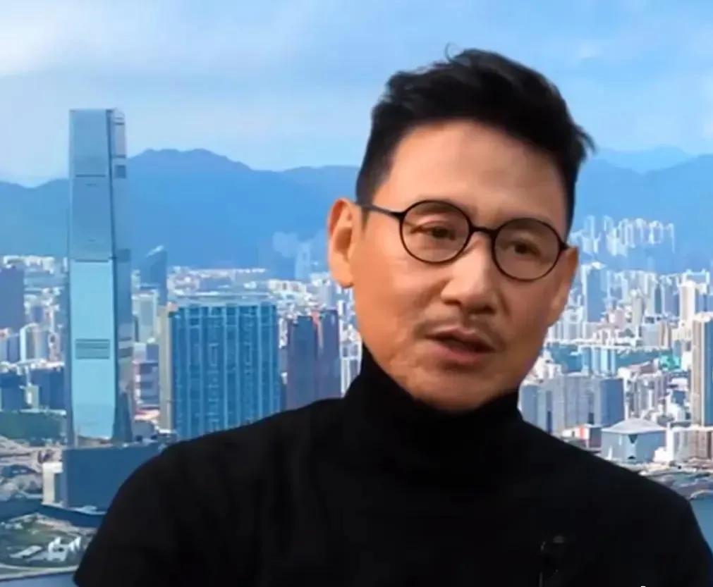 有记者问张学友，香港老一辈明星，很多都移民海外了，你为什么不去？

张学友微微一