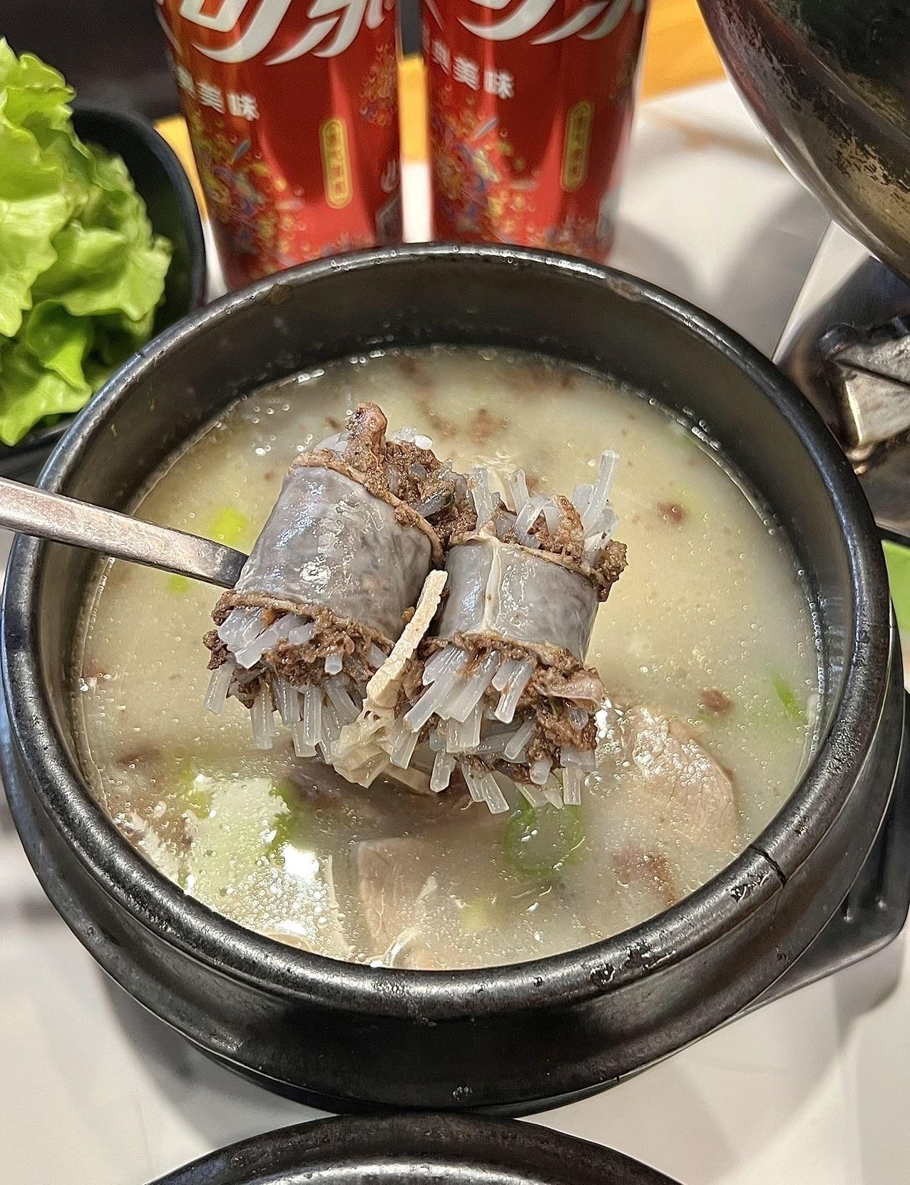 广州韩料 汤饭脑袋真的爱了[流泪][流泪]
📍广州 海云台韩式汤饭·13年匠心