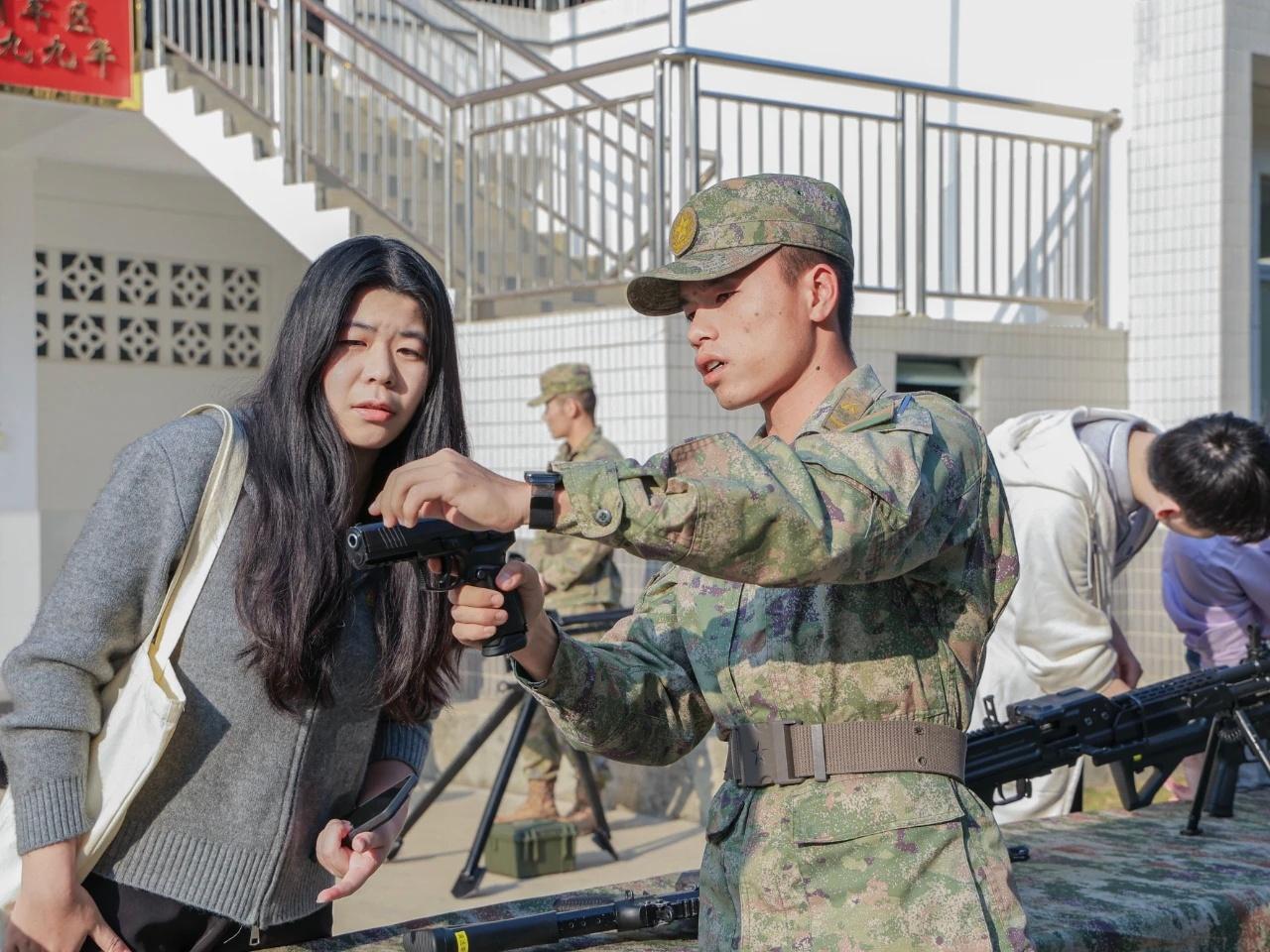 深圳大学学生进军营（钢铁先锋号）烽火问鼎计划