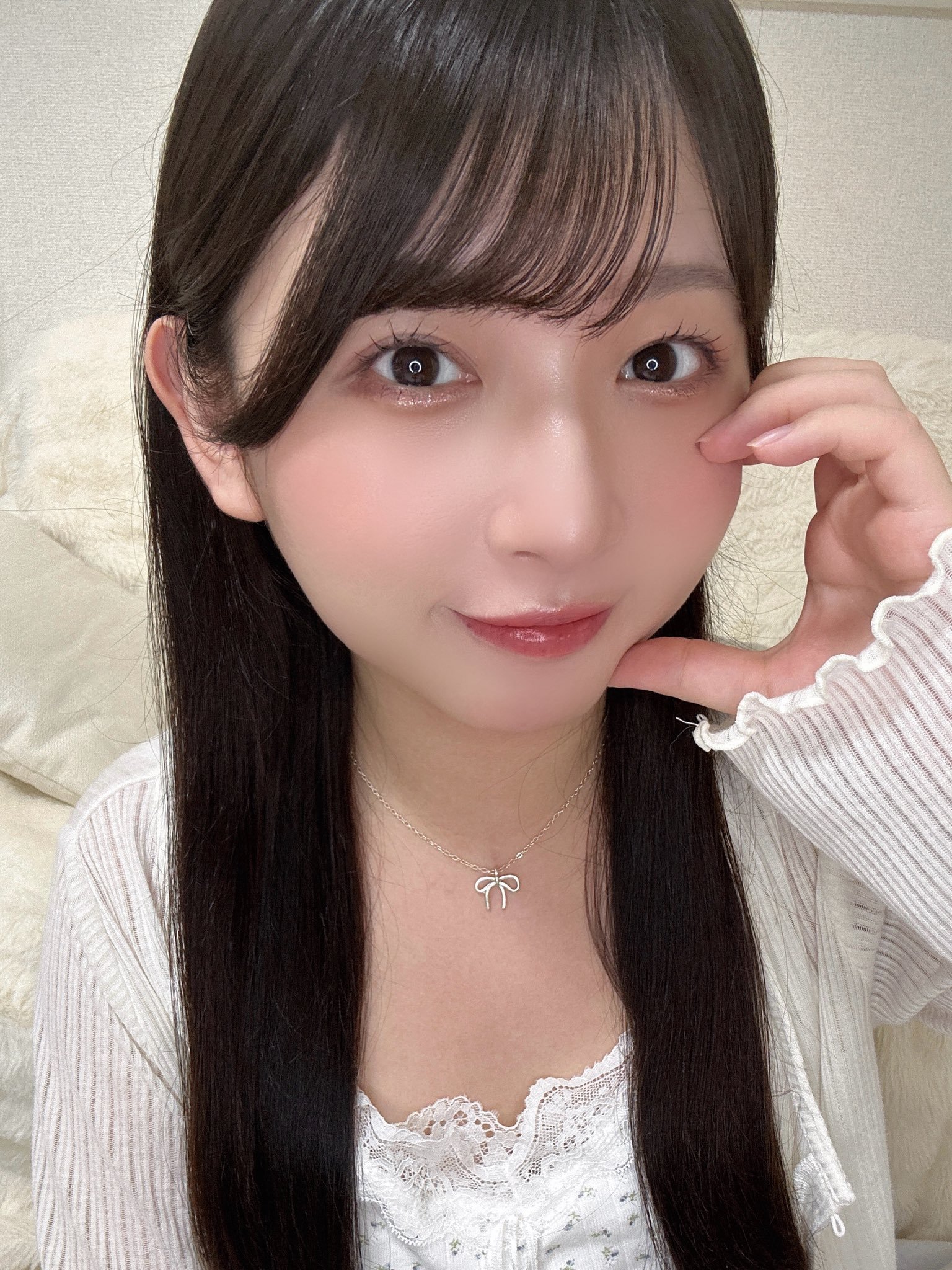 HKT48堺萌香 X 26/07/03早安🌞醒来发现脸上全是猫毛🐱 