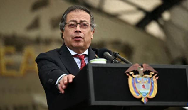 下一个马杜罗？哥伦比亚总统硬刚美国，特朗普点名警告：小心点
根据媒体报道，哥伦比