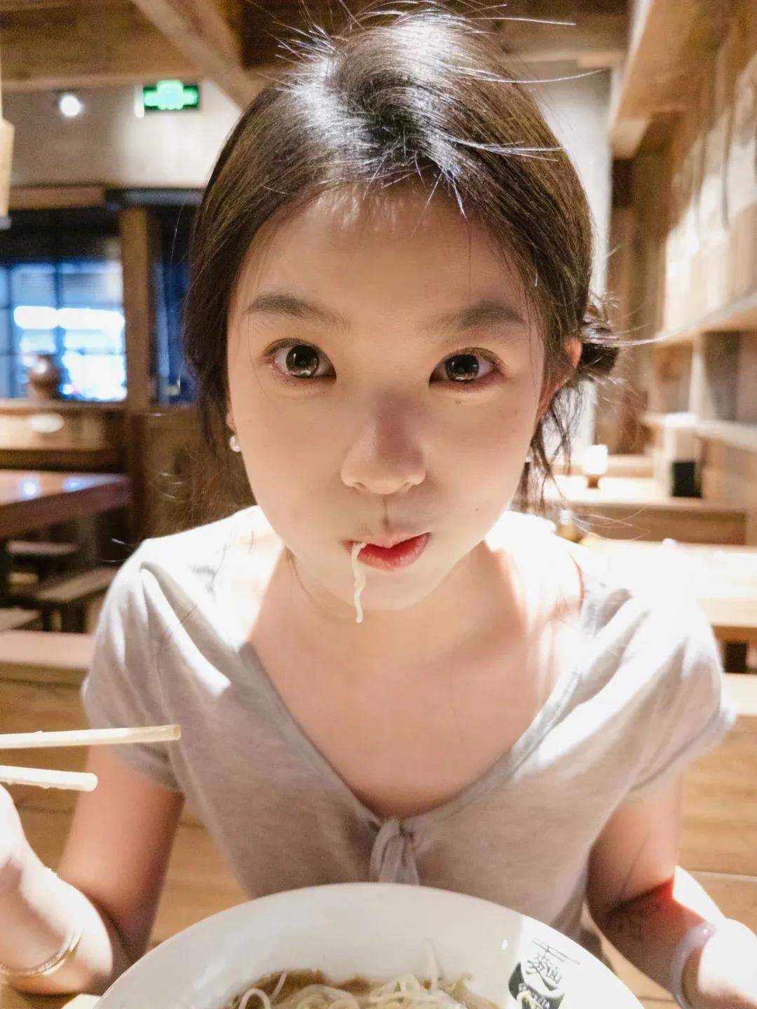 感觉比明星还好看