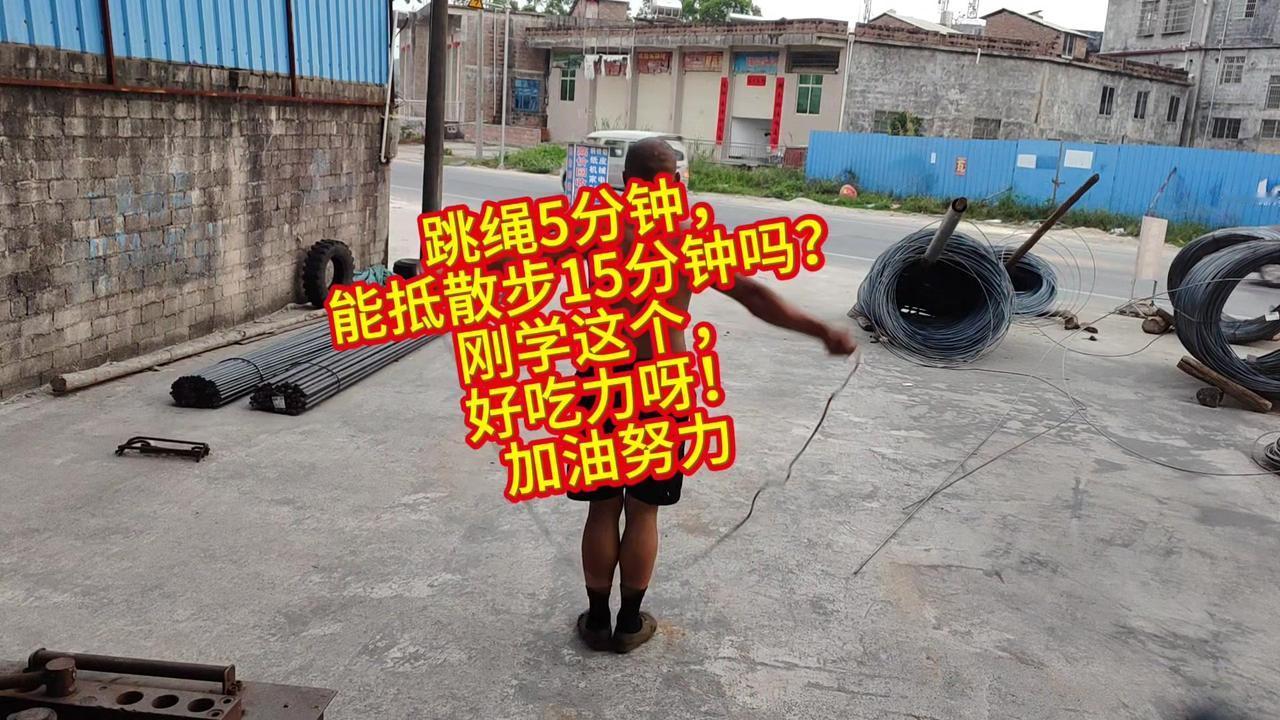 📌节食减肥要谨慎！很多人节食初期掉的体重90%是水分，15天后才开始掉脂肪，但