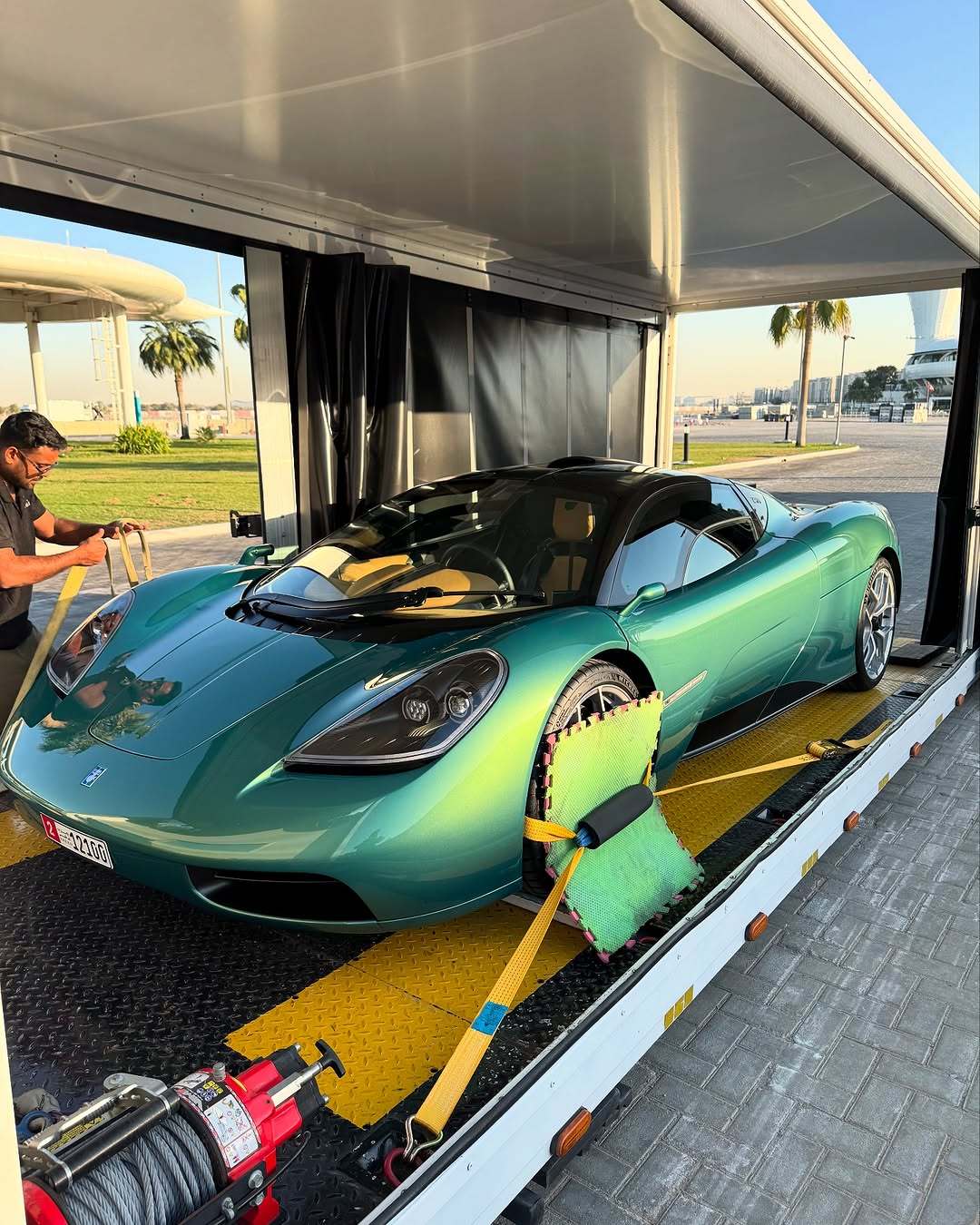 12100？車牌號碼還是…在提醒車主的左腦右腳 