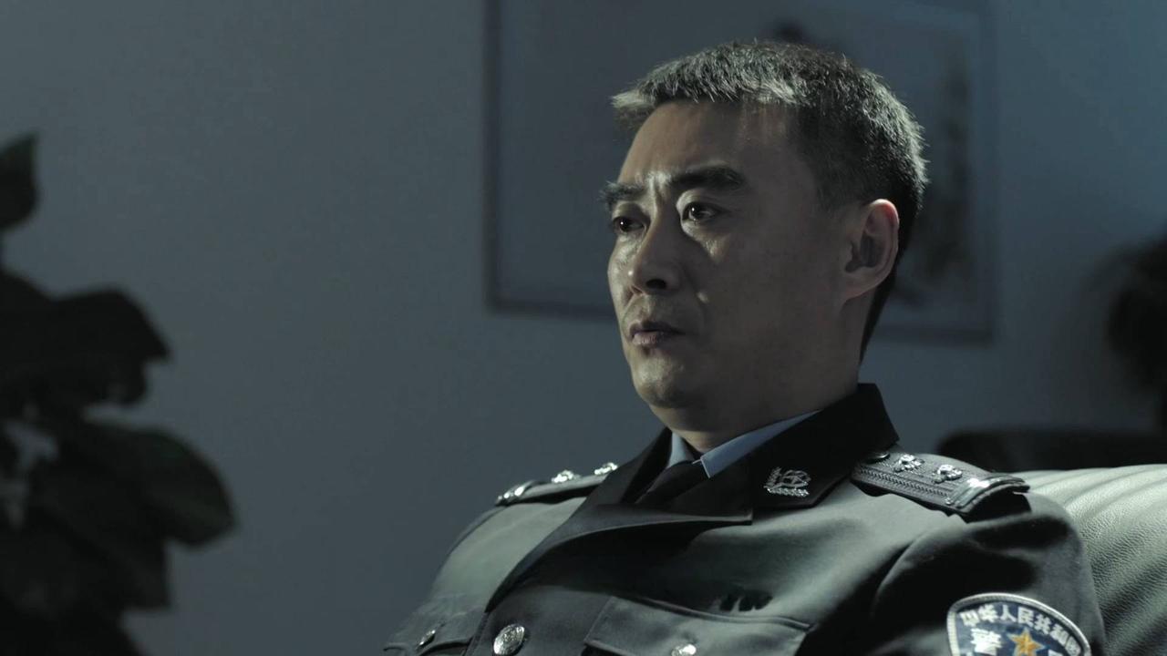 很多人看程度被抓时的那张脸，总觉得他该痛哭流涕、悔恨万分。其实大家都看错了，他那