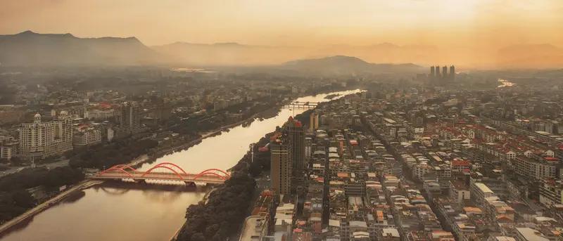 欢迎来到我的家乡莆田！这座位于闽中沿海的城市，总面积4127.7平方公里，有31