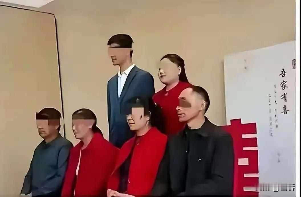 终于知道了真相，
原来不是因为琐事，
多方回应新郎跳桥的原因。
10月3日，这天