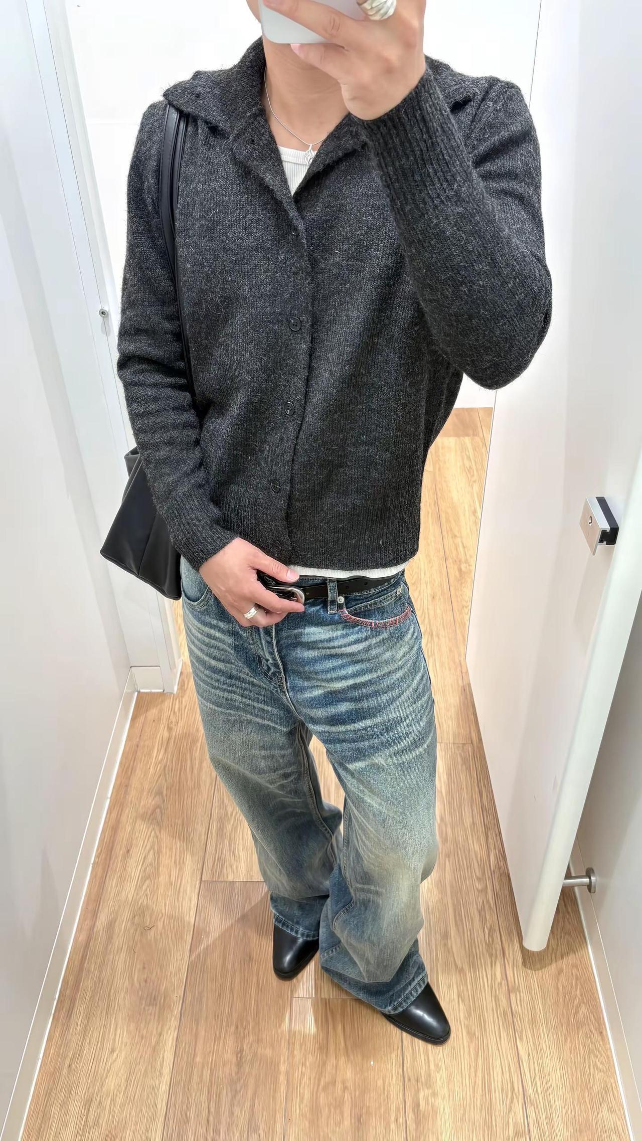 我觉得最完美的衣长就是刚好把皮带漏出来穿搭今天穿什么