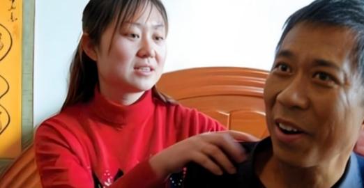 2008年河北25岁女子瞒着父母，割下69%的肝救公公，3年后遭婆家嫌弃赶出家门