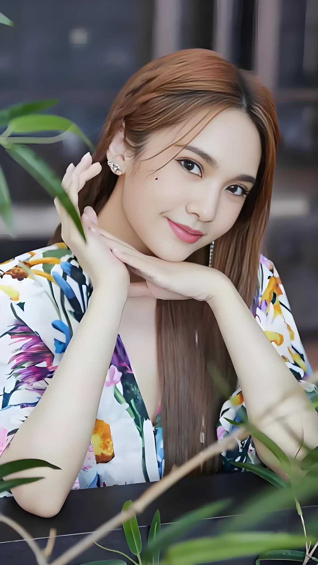 杨丞琳这波操作简直太圈粉！她成功把反差感牢牢焊在热搜上。舞台上，她是全开麦唱跳 