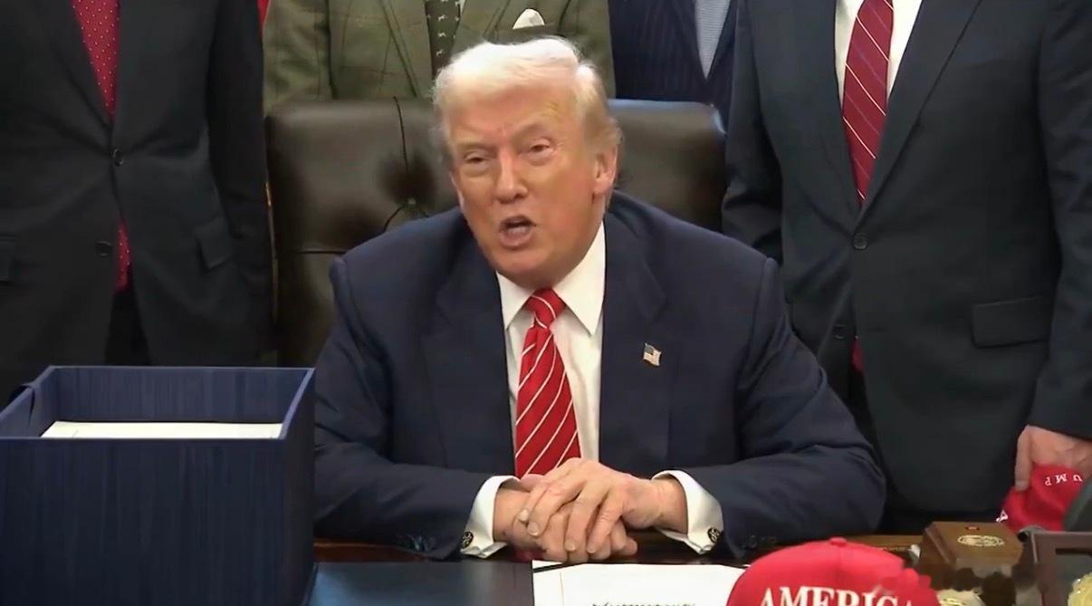 ‼️特朗普 : “我希望选举是公正的……看看底特律，看看费城，再去看看亚特兰大，