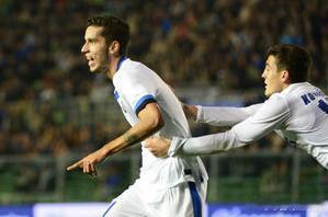 【意甲-辫帅助攻日本飞翼中柱 国米上半时客场1-1平】10月30日，意甲第10轮