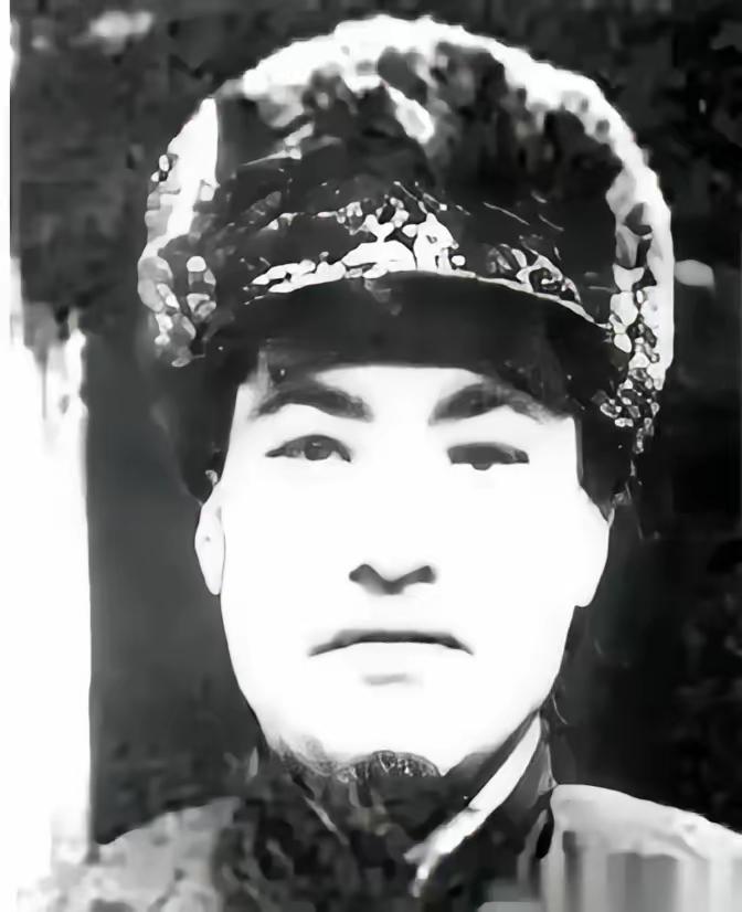 1937年甘肃，马家军旅长马禄，抓到了红三十军的参谋长黄鹄显。他没上报，没用刑，