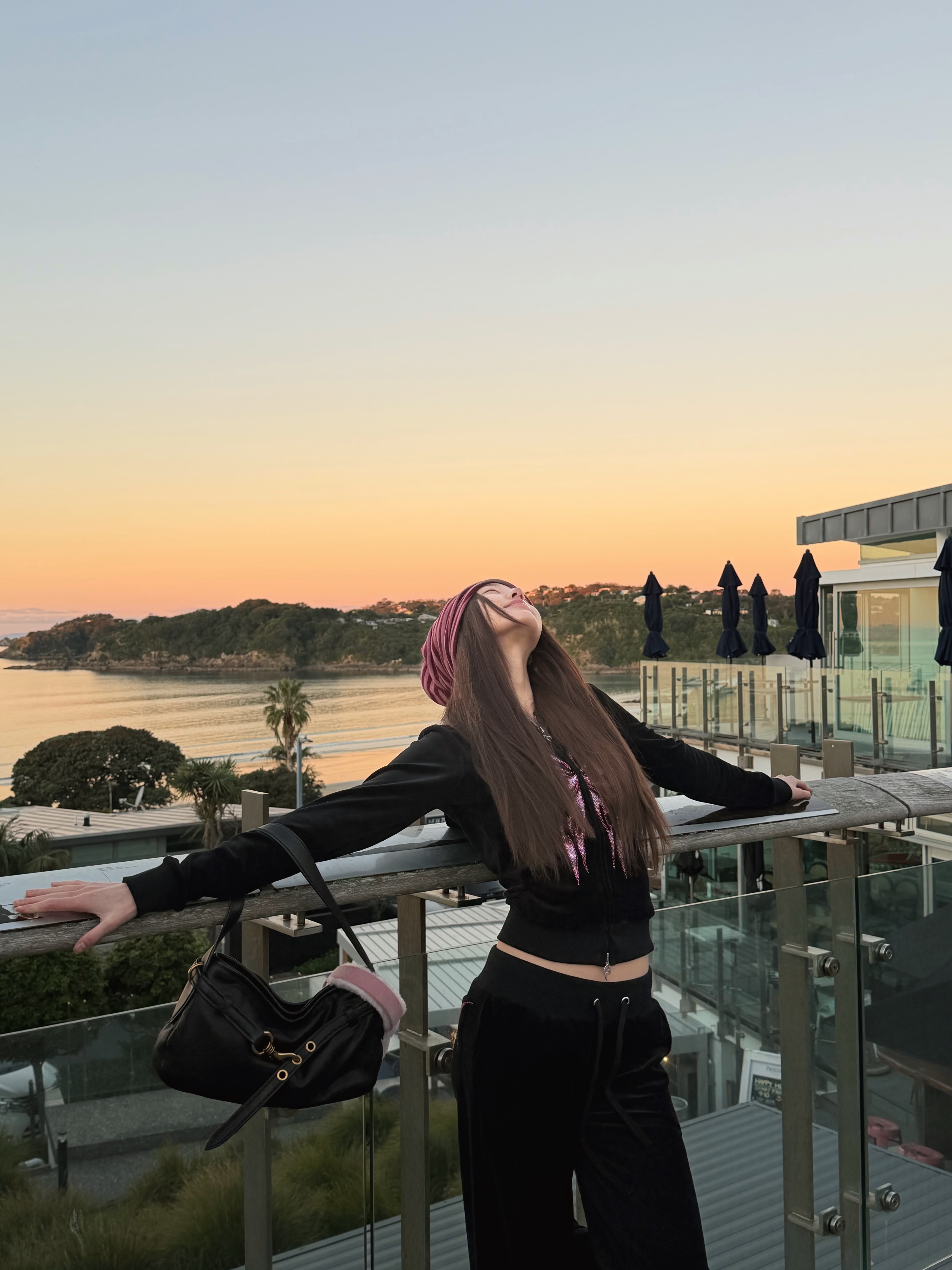 ive五团颜一 🌷ive五团一 🐰张元英 260622【🐰ins更新】（2