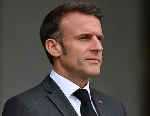 法国总统马克龙正式宣布！

3月18日，法国总统马克龙在西部城市南特宣布，法国已