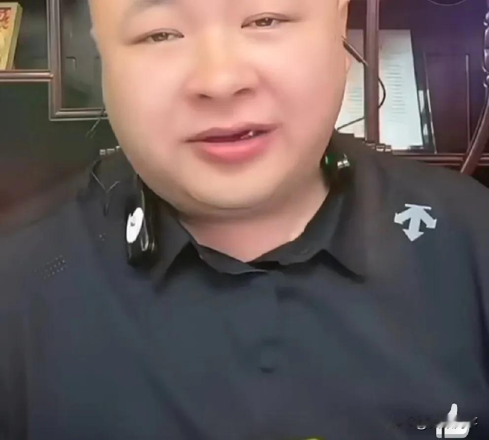 老狗说分出去的家产一年就能赚回来！

          今天俩儿子回来，父母带