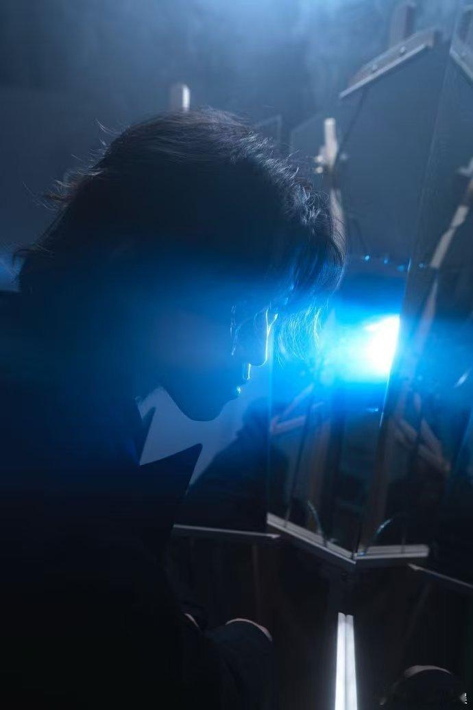 赞多好敢唱 赞多新歌《shooby doo bop》太敢了！敢唱敢表达，歌词犀利