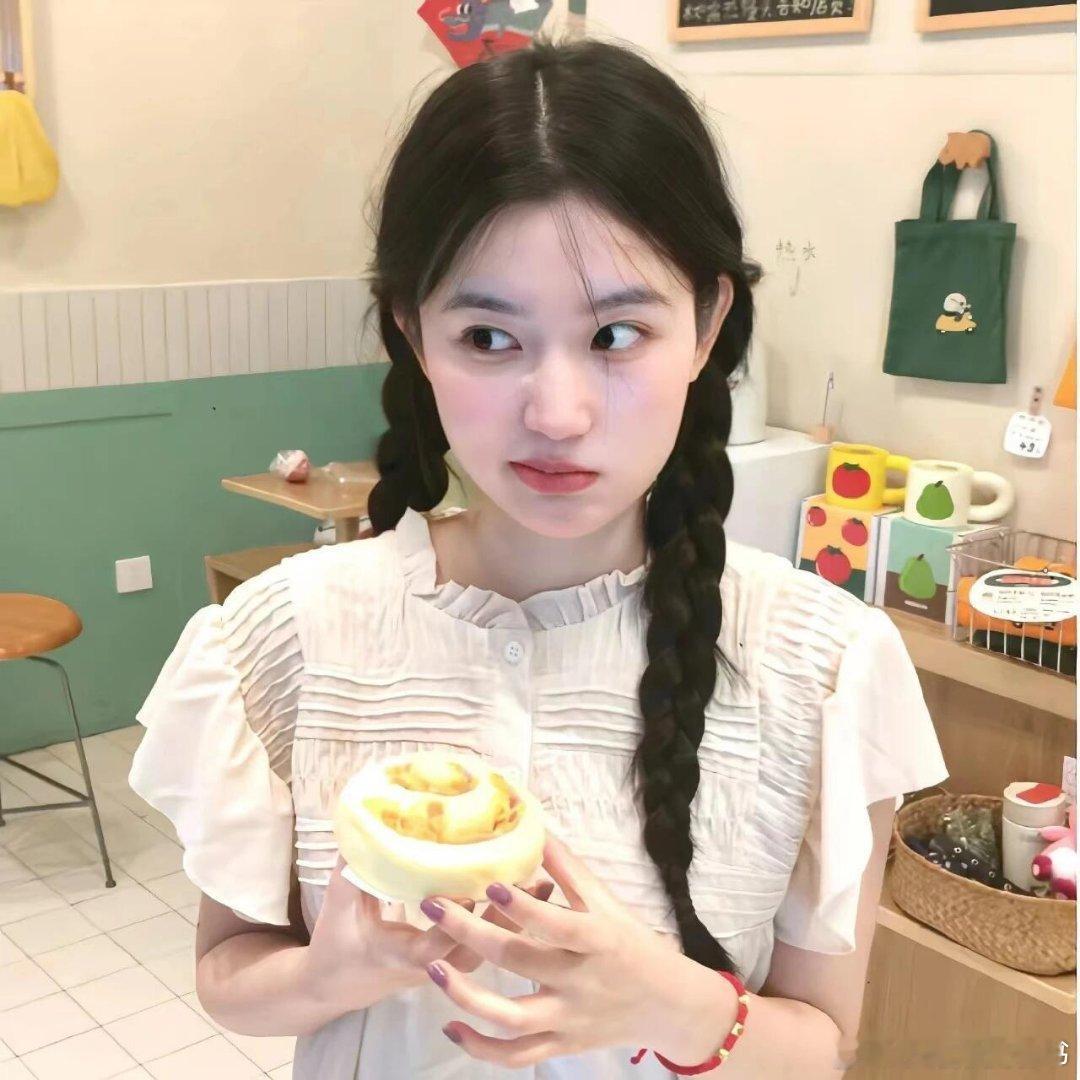 #各类小说推荐[超话]#              家属院来了支小桃花[八零] 