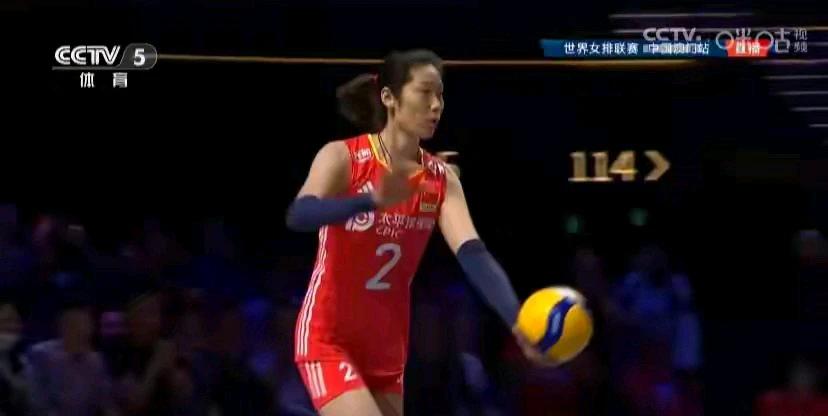 果然又是一个3-1，
中国女排艰难拿下荷兰女排，
小分赢了仅仅4分，
蔡指导终归