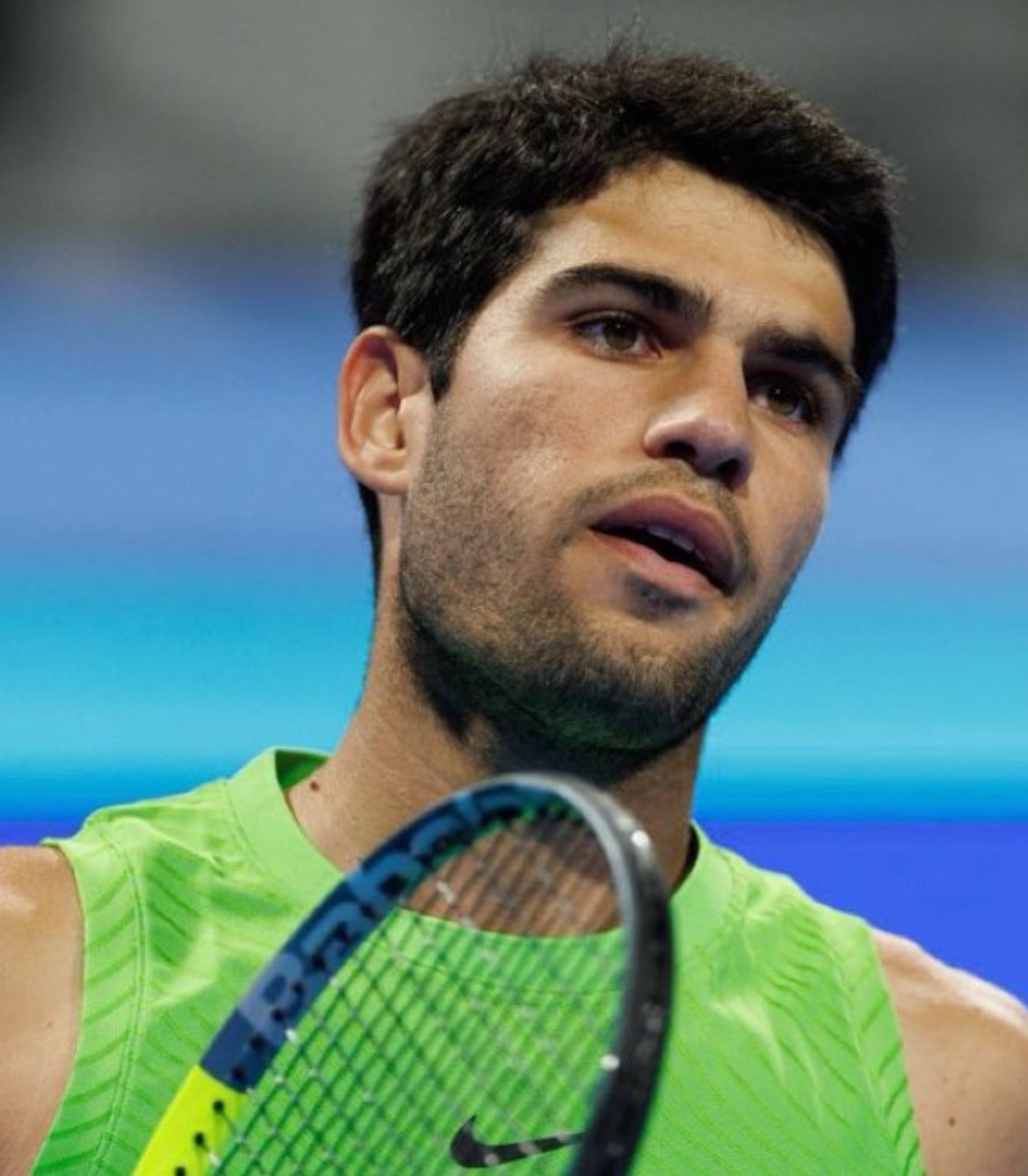 网球talking大会体育大赏 多哈赛阿尔卡拉斯以6-7、6-4、6-3逆转击败