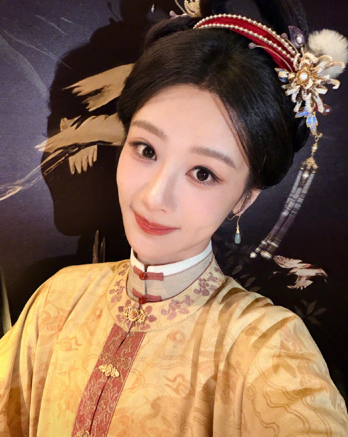 《家业》剧粉终于有家了！期待这部新剧早日定档，剧粉已经准备好小板凳📺🍿 家业