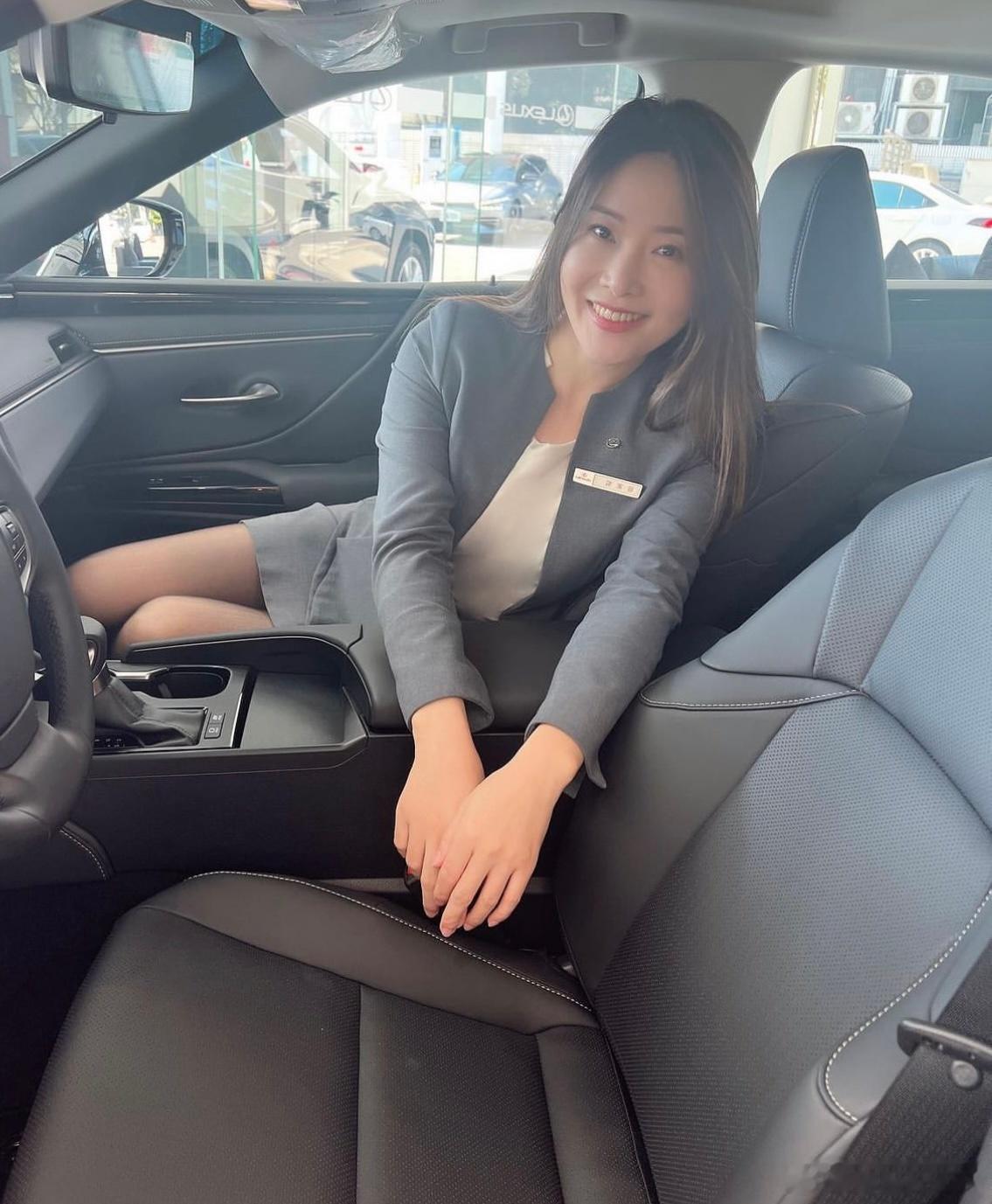 #日常分享接龙# 制服工装女人 ​​​
