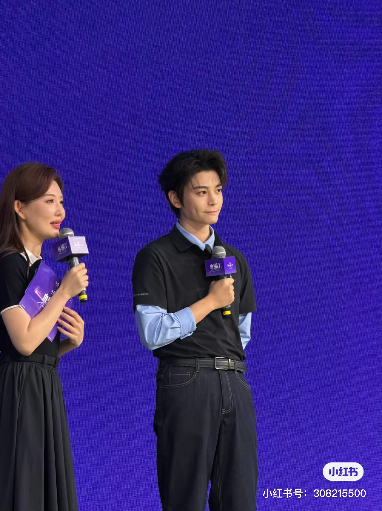 丁禹兮比音勒芬今日活动生图路透状态好棒！清爽夏日男友，话说品牌方场地好高级啊！ 