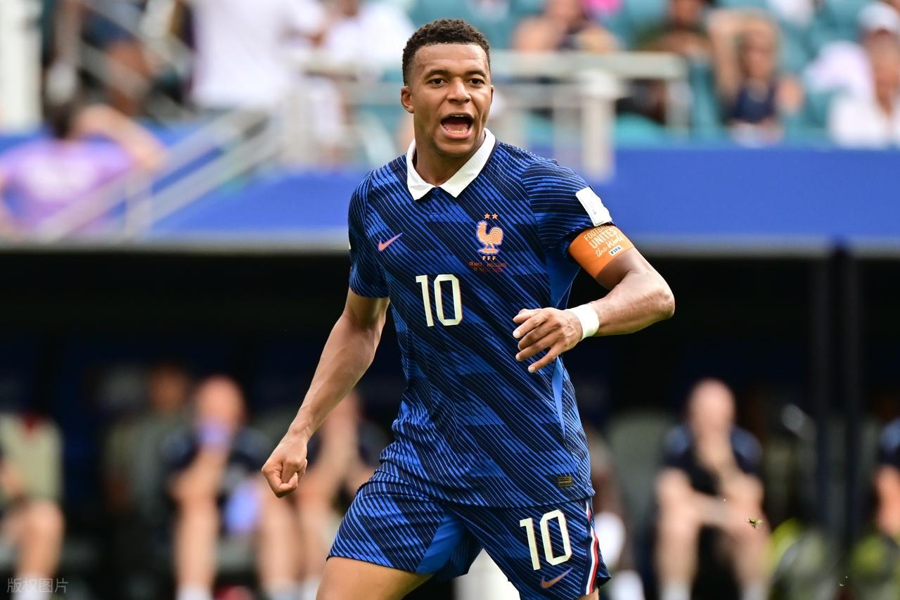 法国队的三个黑枪手，2030还能组队再战世界杯？

2026世界杯：
姆巴佩：1