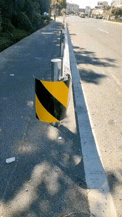 这防护拦怎么看就是一个伤人的凶器，施工队也太不负责了，万一伤了人怎么办？