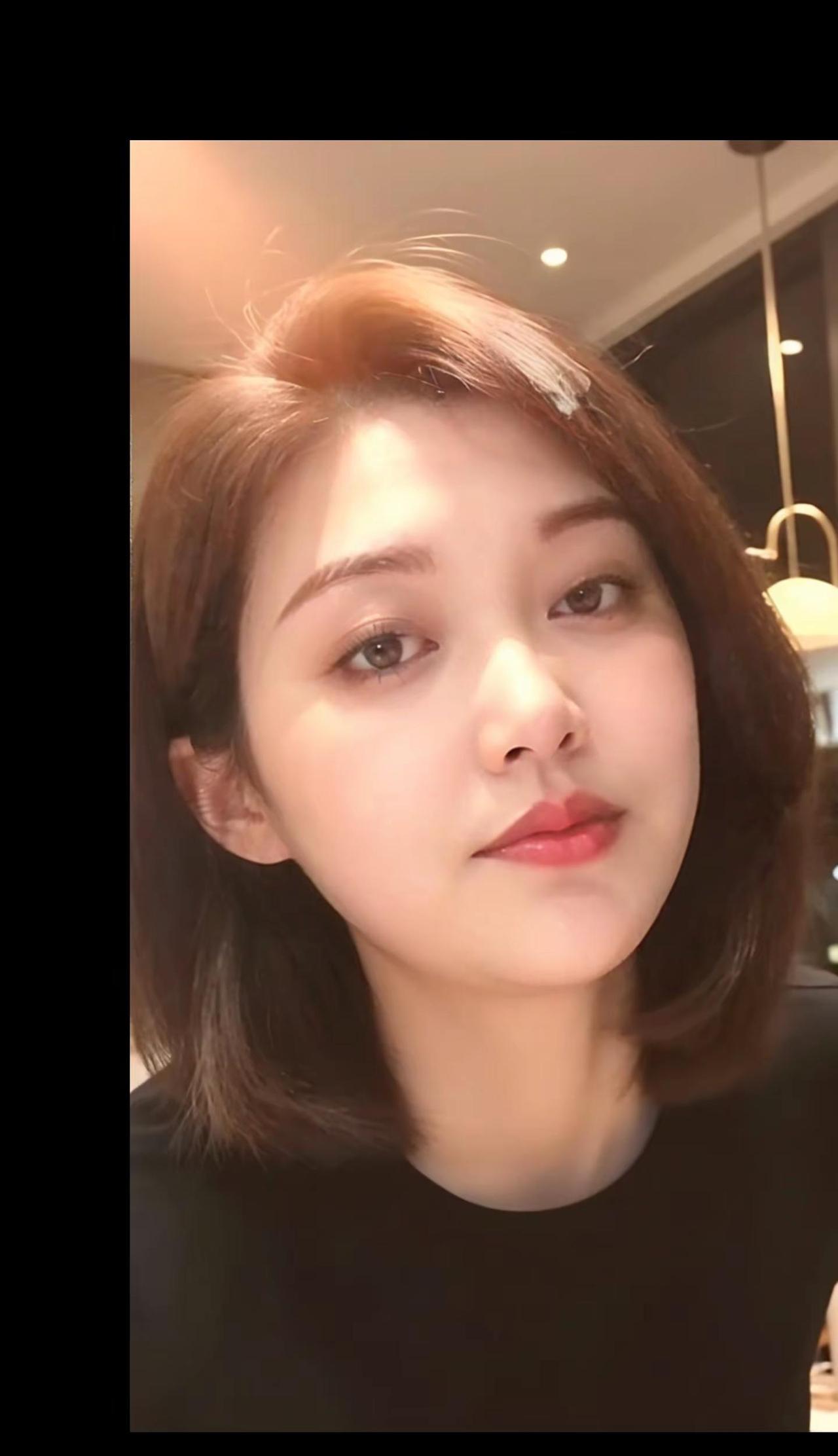 尝过生活中的酸甜苦辣，方知平淡是真，余生。AI暖光生活照 抖音ai创作 不抢，不