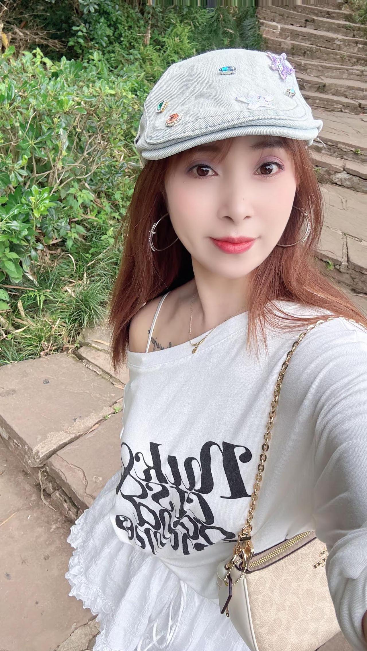 九块九的结婚证，从来不是幸福的保证书。一婚二婚不重要，重要的是找对那个能和你一起