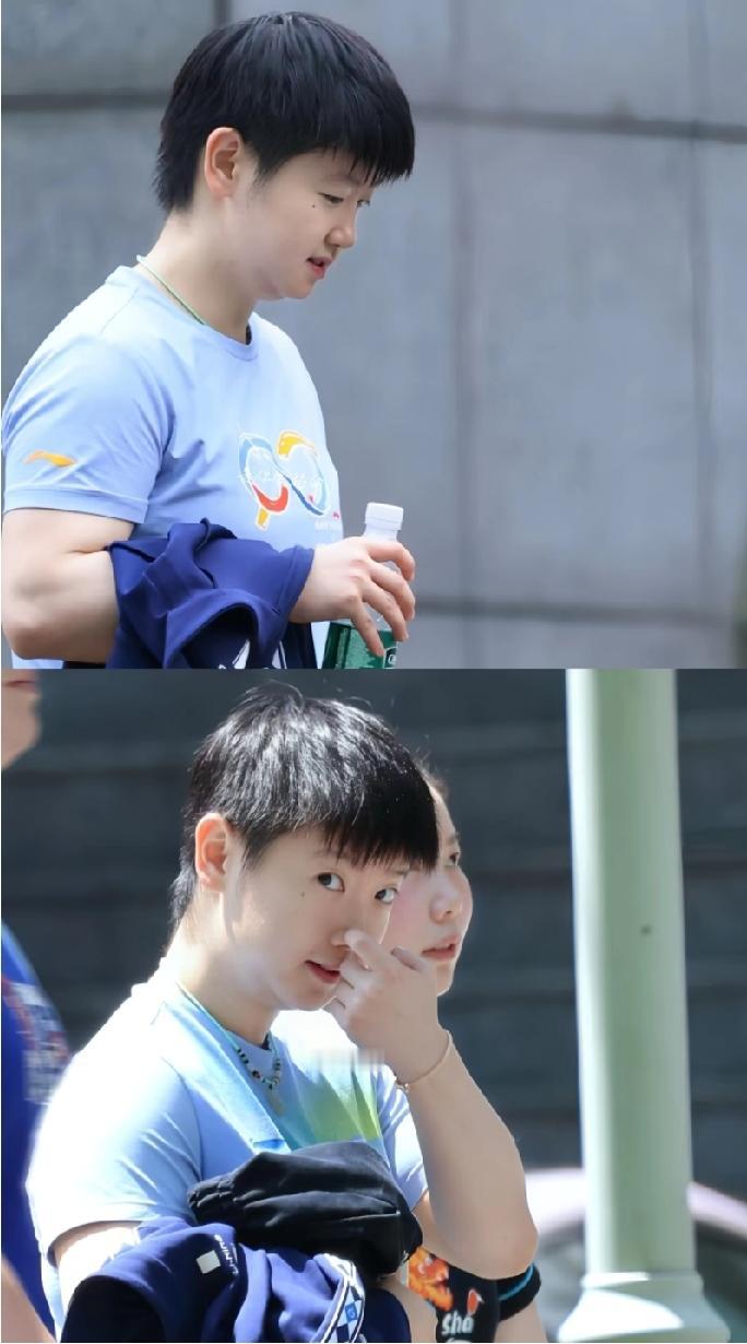 25岁的世界第一，为啥看着像18岁？
 
刷到莎莎这组图，突然悟了：年龄只是数字