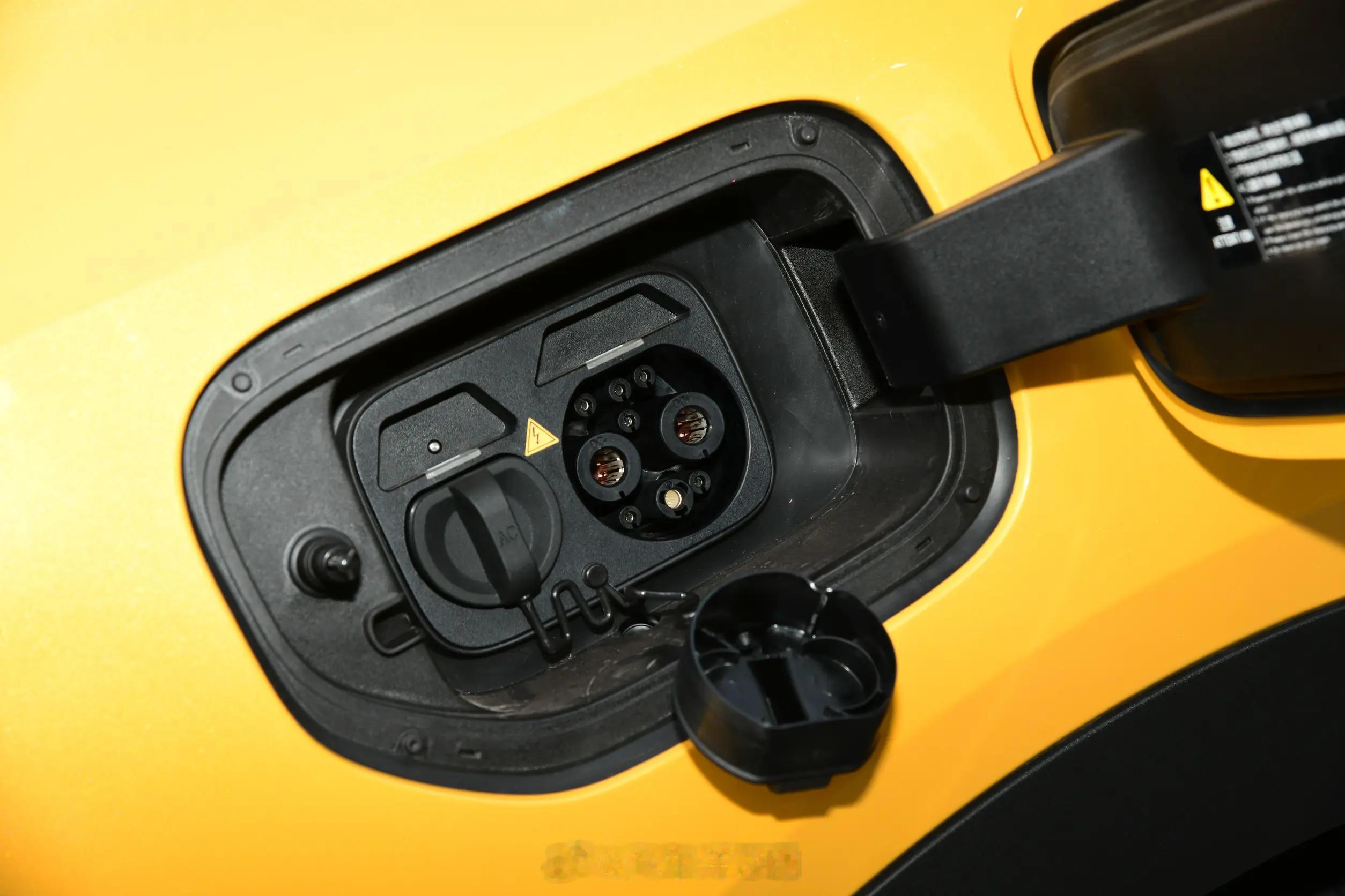 深蓝S07华为乾崑激光版来了，城区NCA+630km长续航纯电版续航630km3