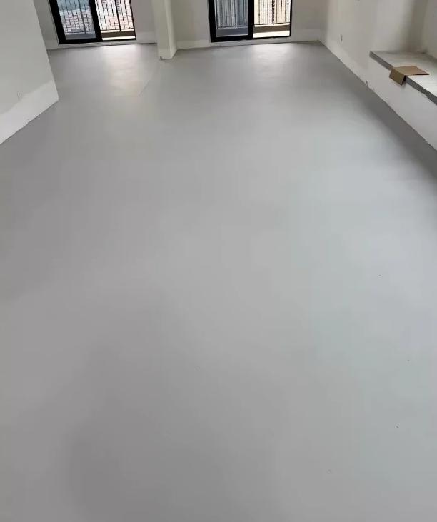 微水泥之所以让人又爱又恨，就是因为它三分靠材料，七分靠施工，一个细节没到位，后期