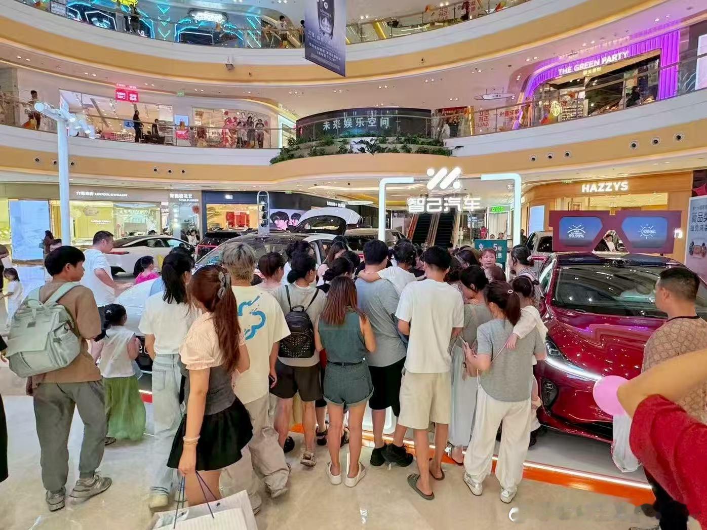 新一代智己LS6登录华南国际车展，最能体现用户关注度，必定是地方车展。跟北上广车