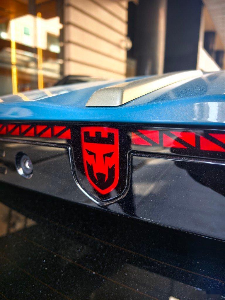 与众这个刹车灯上搞了狼头，这是呼应狼堡吗 