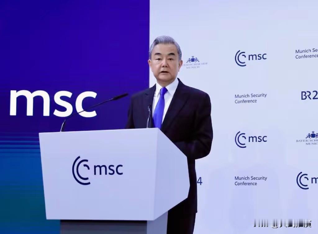 中国驻日本大使馆今天写道：“外交部长王毅说日本现职首相竟然公开声称，台海有事就构