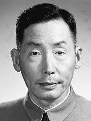 1955年，新中国第一次大规模授衔，上千名将军站上历史舞台，但有两个名字从名单上