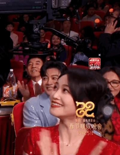 蓝盈莹和任敏好漂亮 蓝盈莹、任敏春晚亮相真的太惊艳了呀！春晚看美女真的好养眼，神