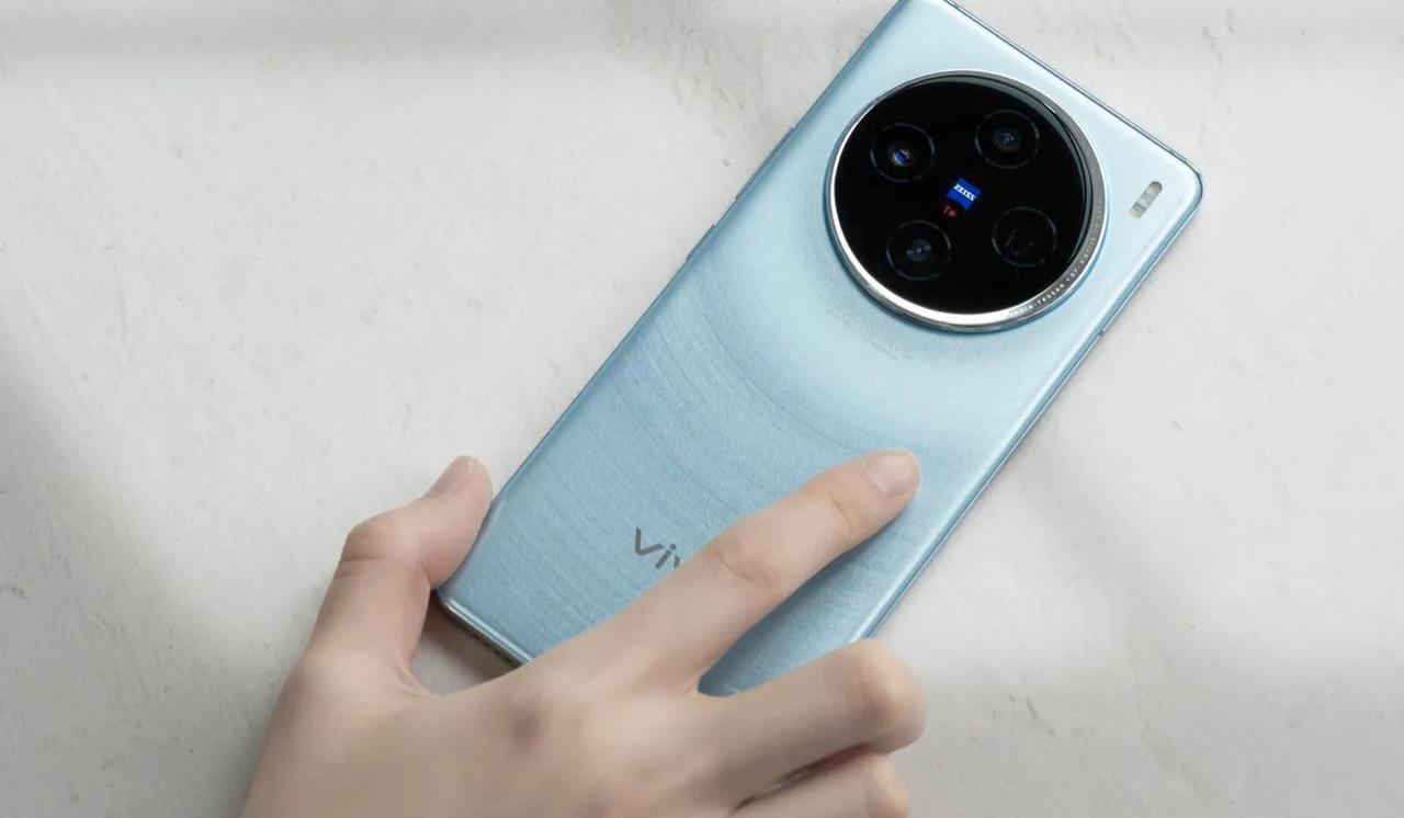 不吹不黑vivo的整体实力，我觉得仅次于华为，这是我最真实的用机感受。#传viv