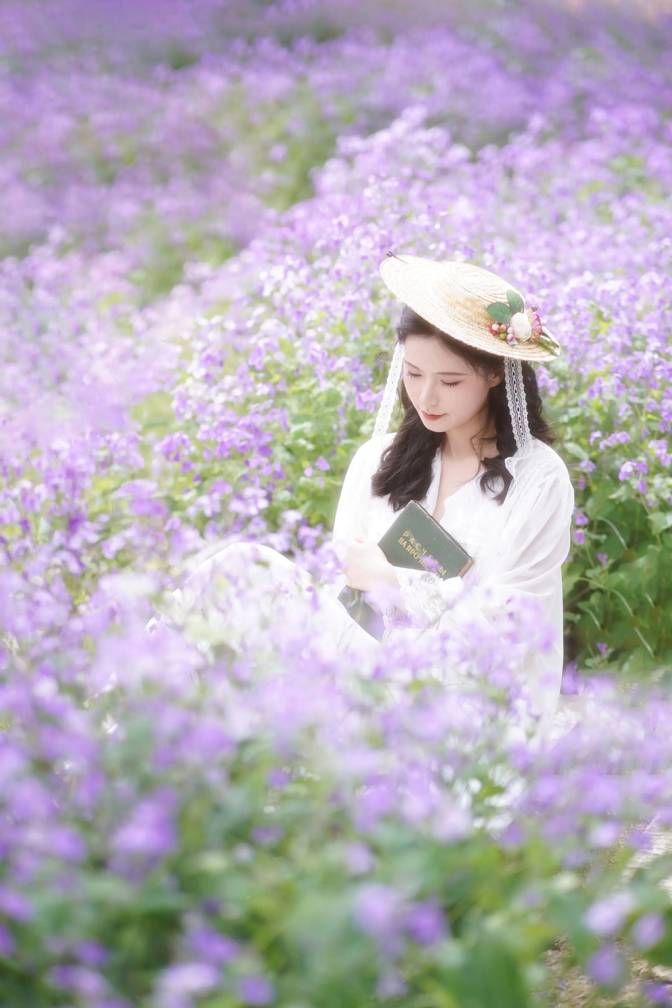 江边的二月兰真好看