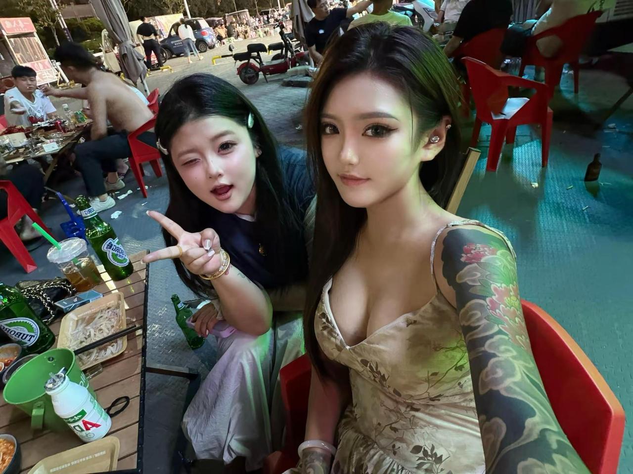 我不会再让人靠近真正的我 因为一旦得到我便不再漂亮@야야