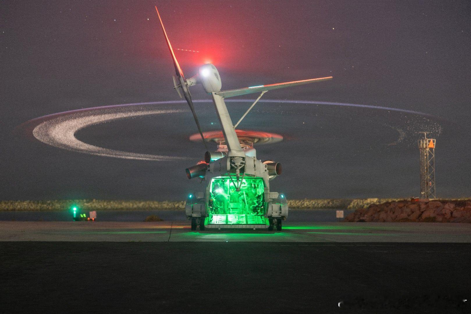 2025年10月23日，彭德尔顿，第1侦察营与VMX-1中队 