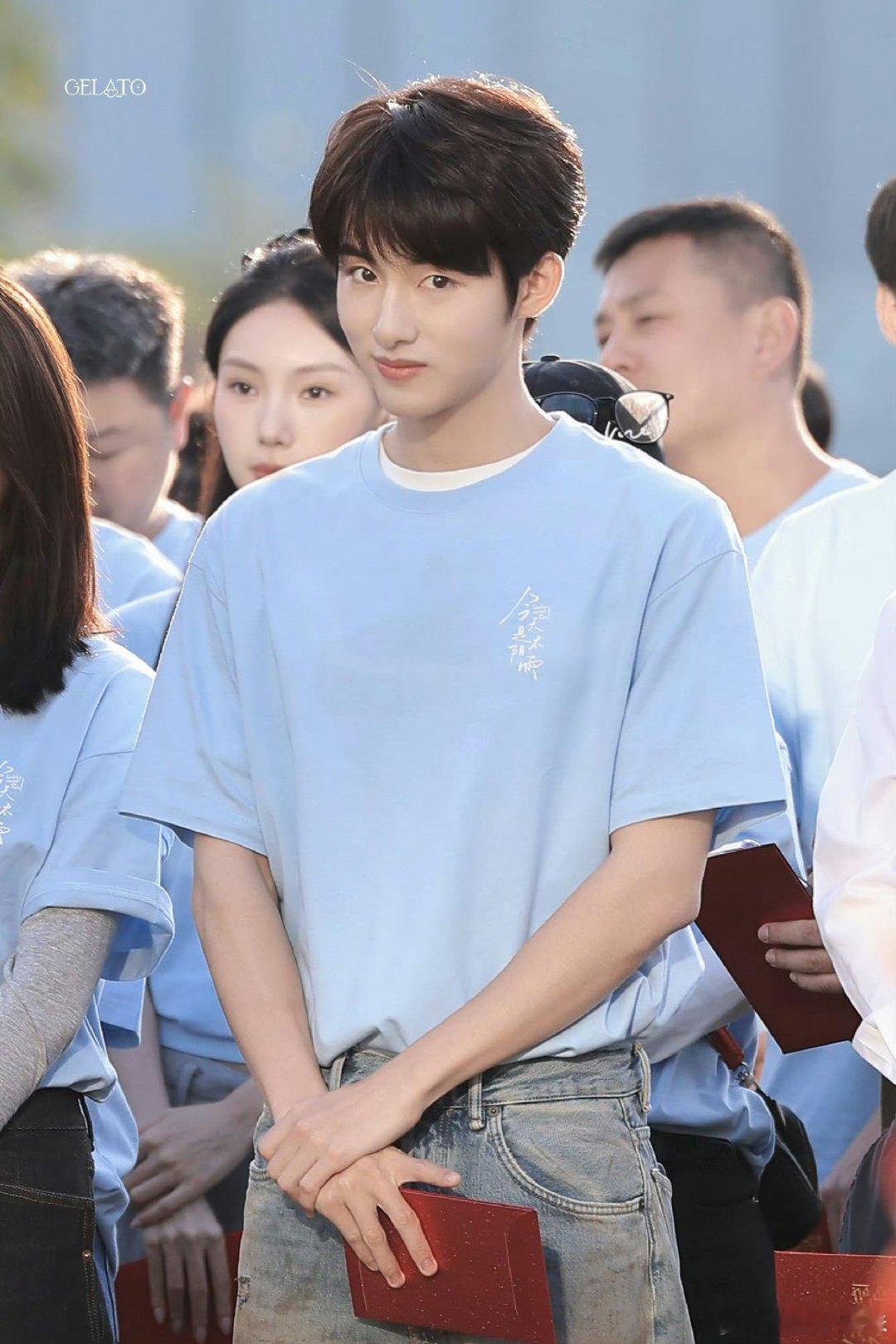 董思成首演青春校园剧谁懂啊！董思成居然要演青春校园剧了，和杨超越搭档的《今天是太