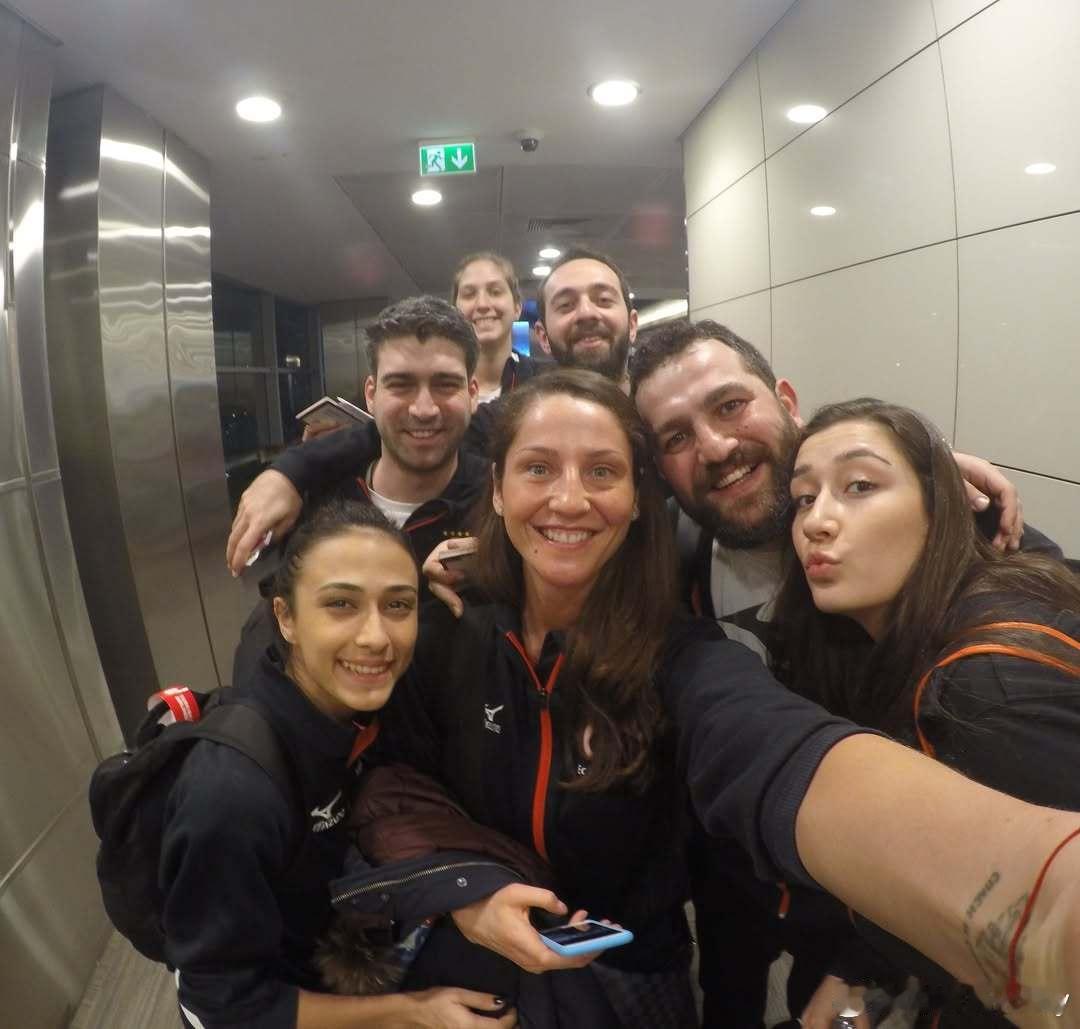 2016-2017赛季，球星云集星光熠熠的豪门伊萨奇巴希，可惜遇到瓦基弗就熄火。