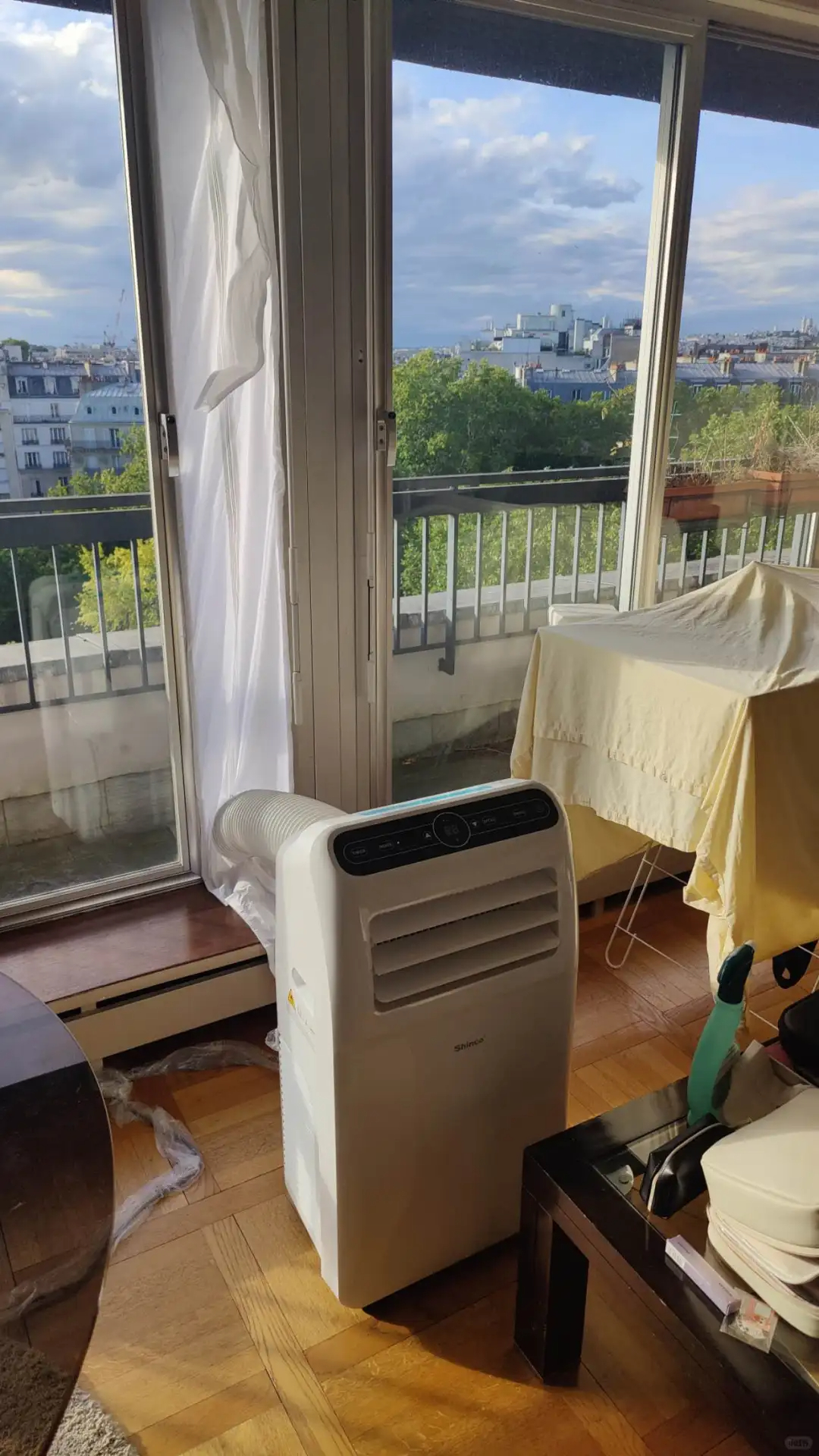 国货拯救欧洲高温 今夏欧洲多国持续遭遇极端高温，多地气温突破 40℃，高温预警接